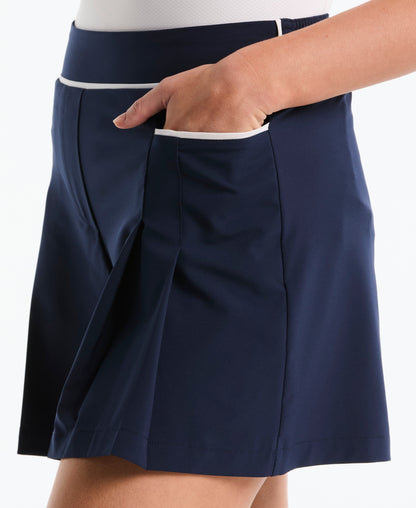 Women's 5" Piped Pleated Shorts